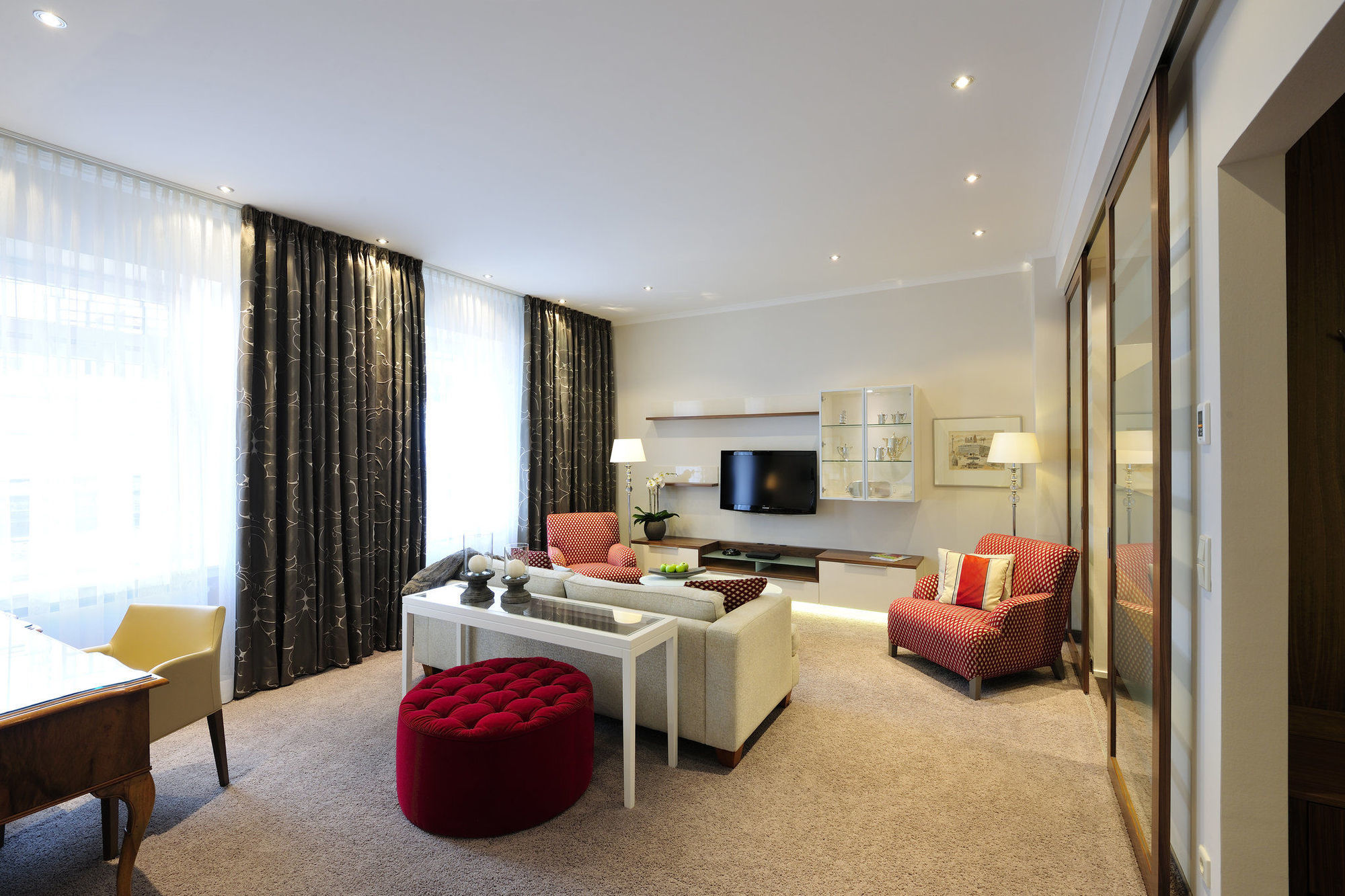 Kastens Hotel Luisenhof Hanovre Extérieur photo Suite at the Hotel