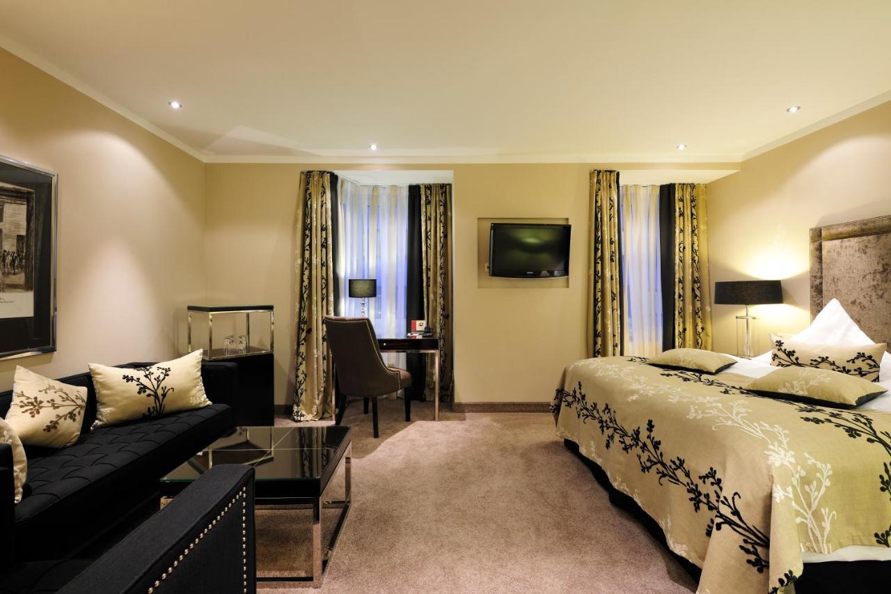Kastens Hotel Luisenhof Hanovre Extérieur photo A suite at the hotel